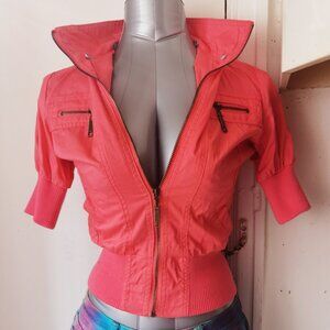 Pink short sleeves jacket with zippers